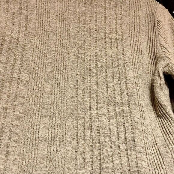SHEIN Cream Crew Neck Sweater - Picture 2 of 5
